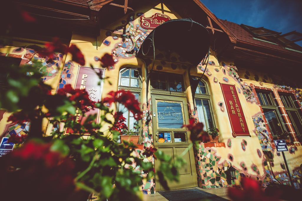 Déjà Vu Guesthouse Cluj-Napoca Esterno foto