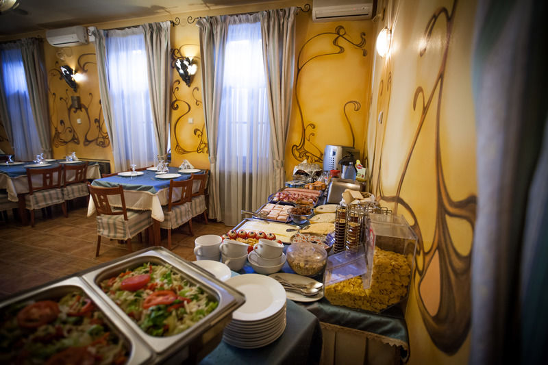 Déjà Vu Guesthouse Cluj-Napoca Esterno foto