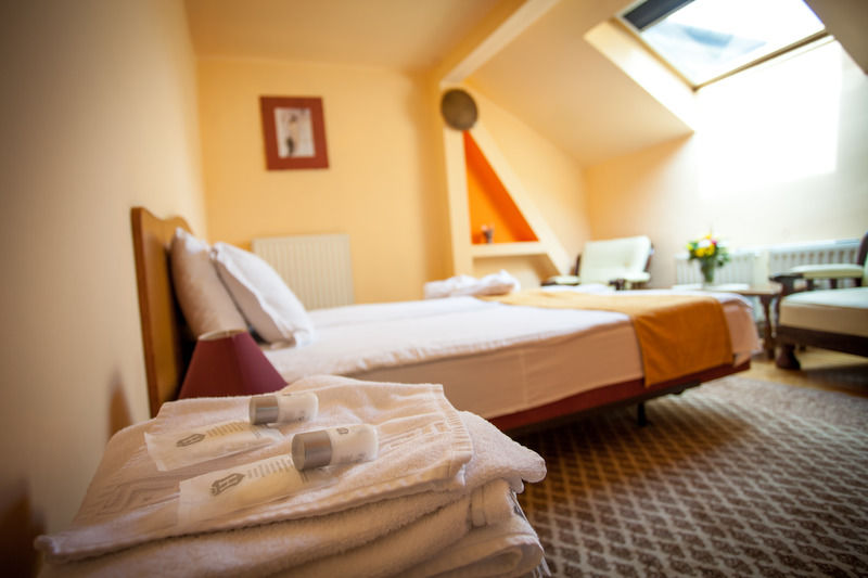 Déjà Vu Guesthouse Cluj-Napoca Esterno foto